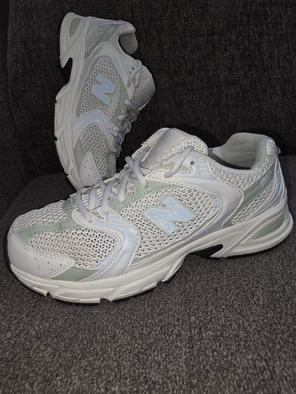 New Balance Women's White & Mint Lightweight Running Sneakers - Picture 10 of 10